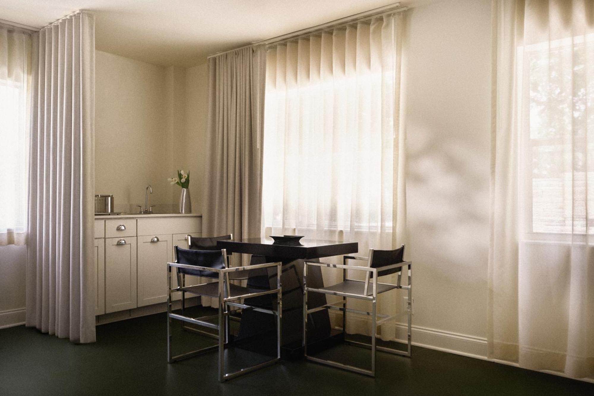 Deluxe Junior Suite